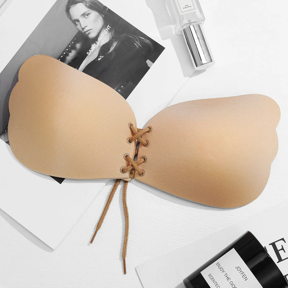 Airzzy Allure™ Önden İpli Push-up Özellikli Askısız Göğüs Dikleştirici Sütyen